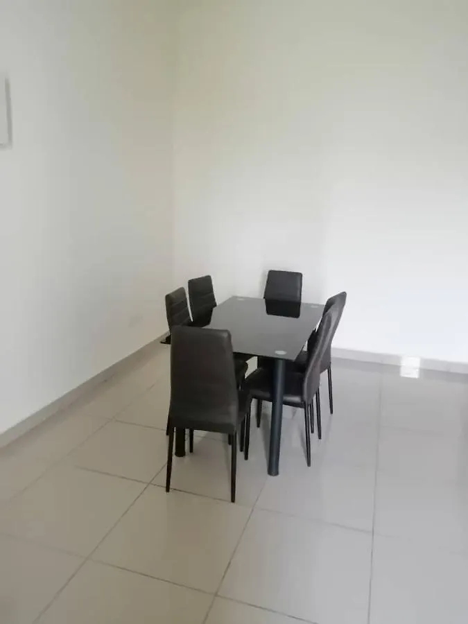Cozy Homestay Desaru Vacation Bungalow - 10 Pax Johor Bahru 0*,