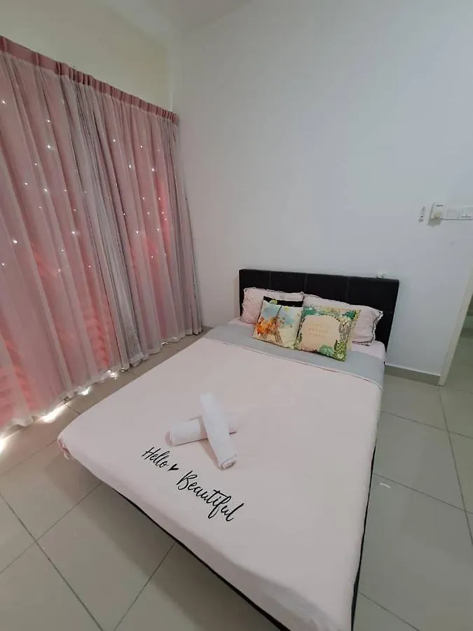 Cozy Homestay Desaru Vacation Bungalow - 10 Pax Johor Bahru Feriehus