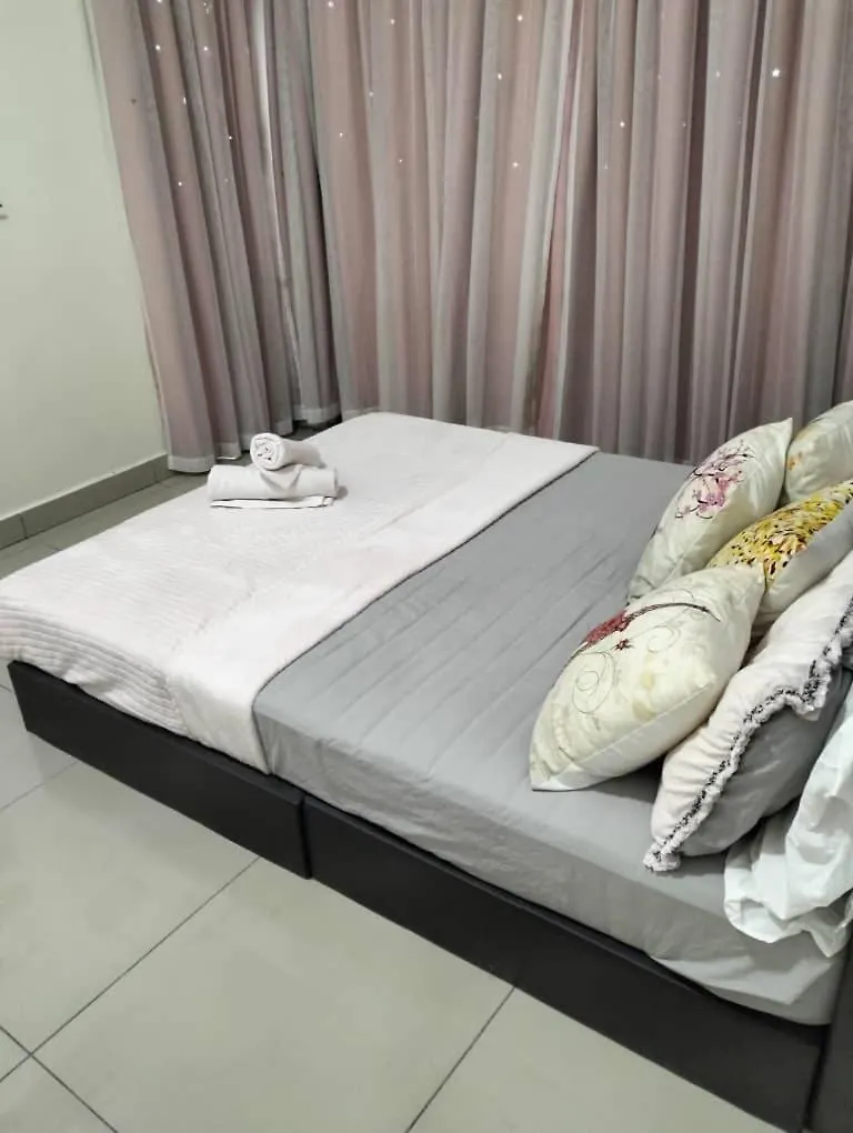Cozy Homestay Desaru Vacation Bungalow - 10 Pax Johor Bahru Feriehus